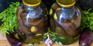 МАРИНОВАННЫЕ БАКЛАЖАНЫ НА ЗИМУ В БАНКАХ ЦЕЛИКОМ.mp4