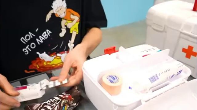 12 Способов Пронести СЛАДОСТИ В БОЛЬНИЦУ (1 ЧАСТЬ) смотреть онлайн