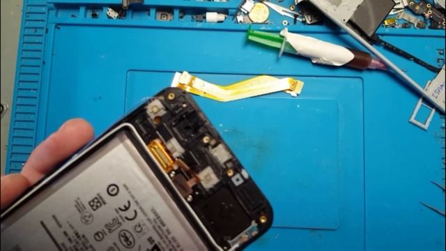 Samsung A50 не заряжается смотреть онлайн