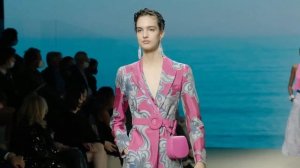 Giorgio Armani Весна/Лето 2022 - показ моды в Милане