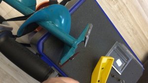 Откручиваются ножи на ледобуре ? Есть решение !