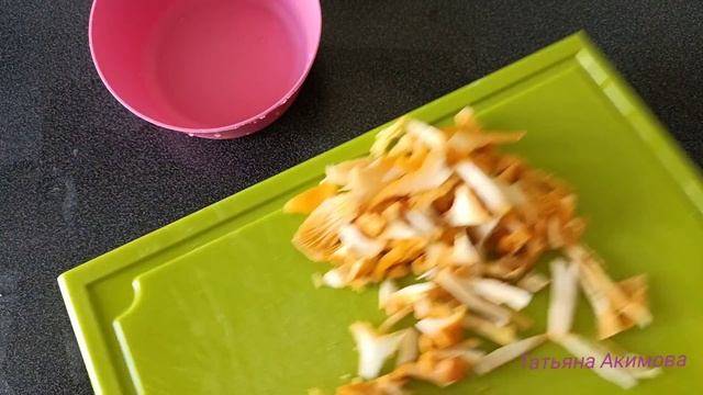 Жарим картошечку с грибочками смотреть онлайн