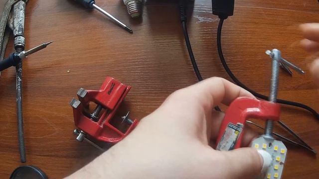 Паяльная станция 858D (Ремонт светодиодной лампы) смотреть онлайн