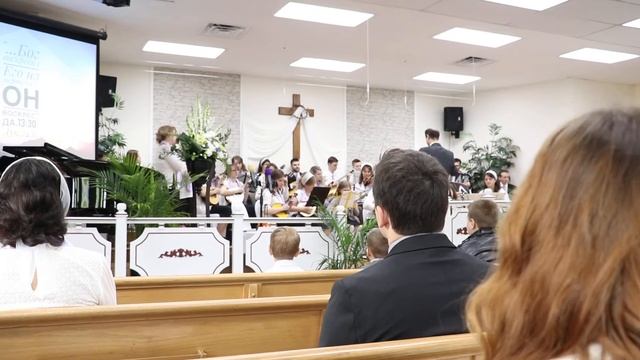 Сегодня Светлый Праздник - Струнный Оркестр смотреть онлайн