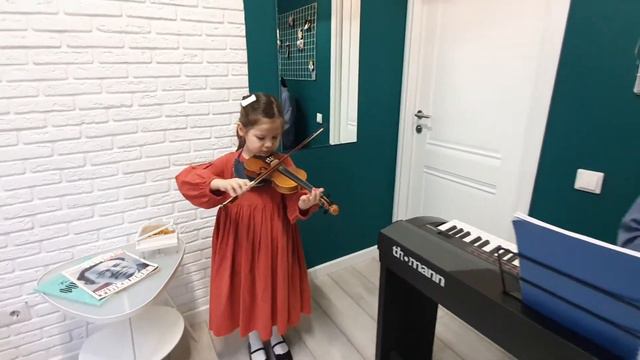 Серік Айлин, Бетховен Л. "Сурок" смотреть онлайн