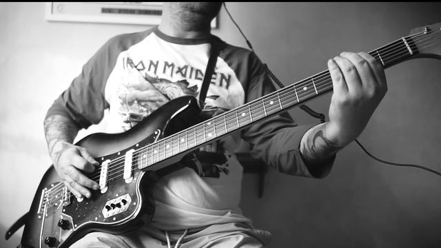 Theme from «The Persuaders» (John Barry) ― Fender Bass VI Cover смотреть онлайн