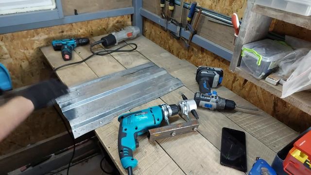 Ножницы насадка на дрель и шуруповерт Sparky np 1.8 или ножницы высечные - тест, обзор и отзывы