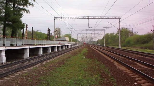 Обычная электричка из Домодедово - по скоростному пути