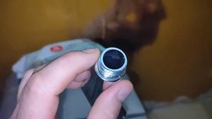 Как устранить течь душевой лейки?