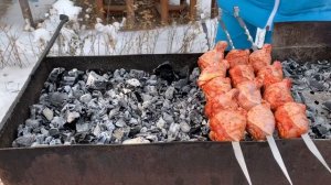 ШАШЛЫК ИЗ КУРИНЫХ НОЖЕК! Шашлык ИЗ ГОЛЕНИ!