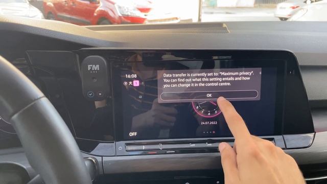 فولكس فاغن جولف 8 Volkswagen Golf MK 8 1.5 eTSI смотреть онлайн