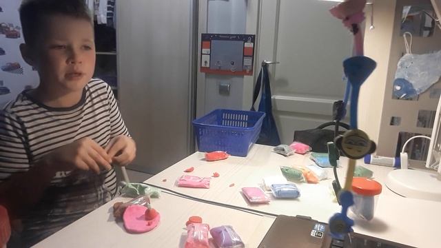 фрукты на тарелке из воздушного пластилина смотреть онлайн