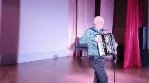 С ним поёт ВЕСЬ зал !!!