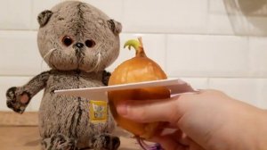 Басик занимается садоводством????