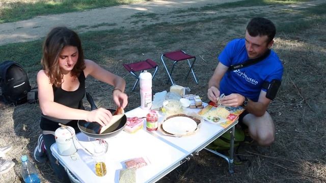 Как приготовить пиццу в походе смотреть онлайн