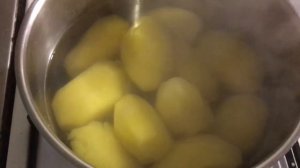 Просто! Вареная картошка!