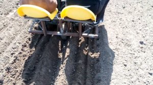 Kubota B-1400 посадка картофеля.