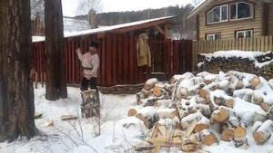 Колун - колотун.