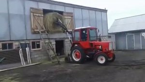 Манипулятор на трактор Т-25 для погрузки тюков