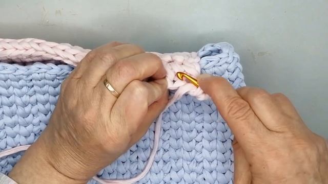 Рюкзак крючком из трикотажной пряжи ? /Вяжем крючком двумя узорами/Подробный МК/Crochet Backpack