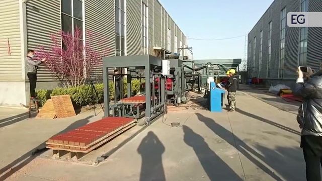 Пресс для изготовления тротуарной плитки QTJ6-15 смотреть онлайн