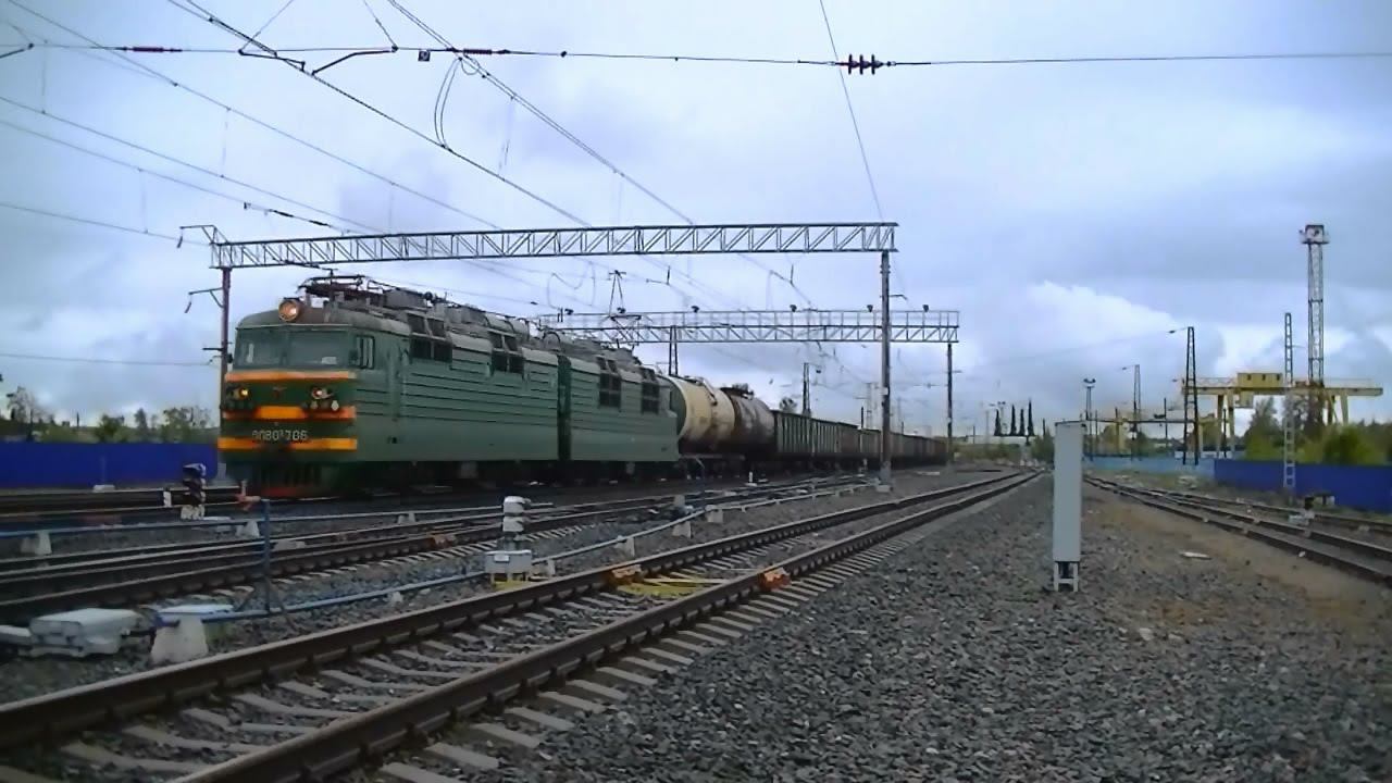 "Ласточка" ЭС1-021 (с ЭС1-023), ВЛ80С-706 смотреть онлайн