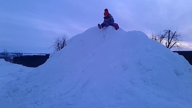 Крутая горка в деревне у дедули смотреть онлайн