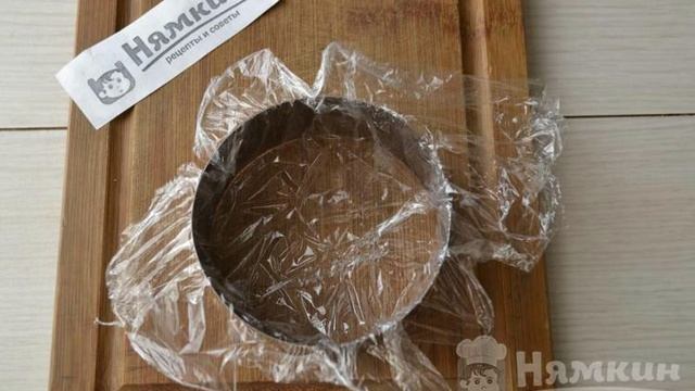 Пирожное из пряников и банана без выпечки