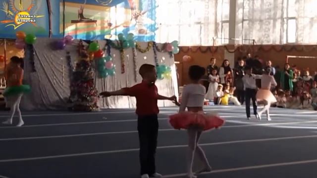 Новогоднее представление гимнастов. Шымкент смотреть онлайн