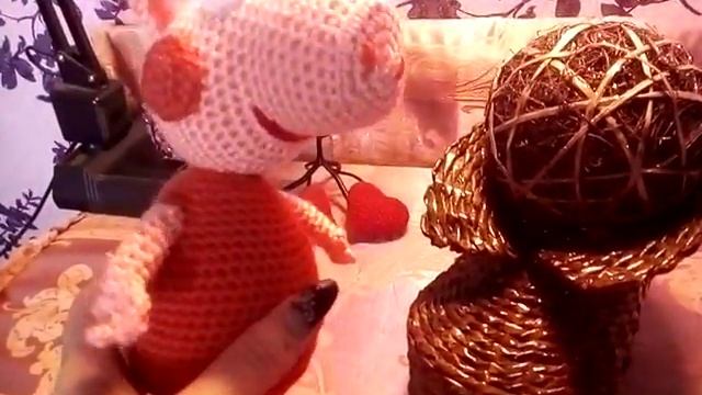 Вязание крючком - игрушка - свинка Пеппа смотреть онлайн