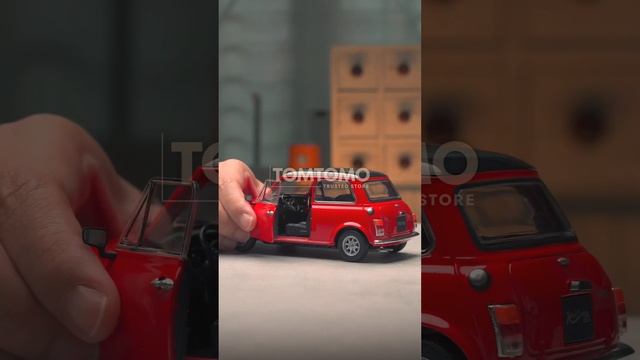 Tomtomo Mini Cooper Classic L Red Diecast Miniatur Mobil Mobilan Mainan Klasik Antik Vintage Kuno