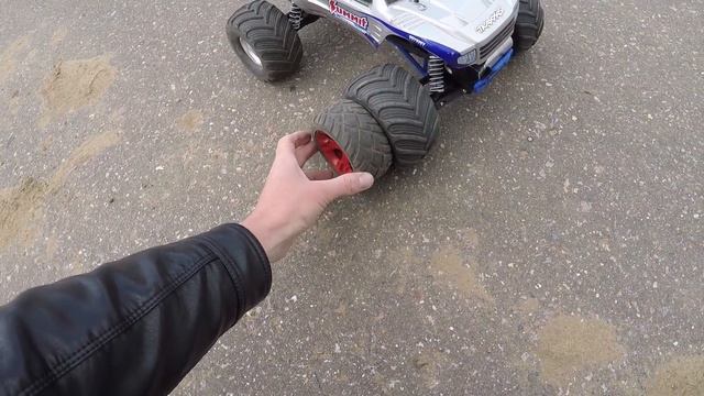 Тюнинг Traxxas Bigfoot ... Установка бесколлекторной системы. Вот таким он должен быть! смотреть онлайн
