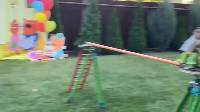 Цирковое представление с обезьянкой смотреть онлайн