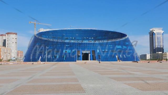 Astana, Kazakhstan - August 12, 2016: Kazakh National University of Arts Shabyt. 4K смотреть онлайн