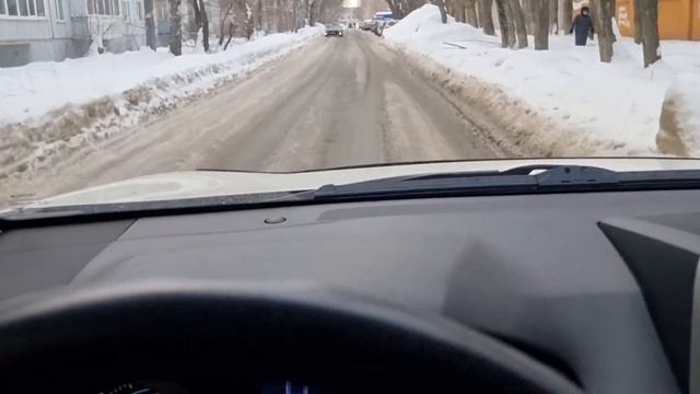 Тойота Форчунер-Фортунер, нужен ли ему ПОСТОЯННЫЙ полный привод в городе ? смотреть онлайн