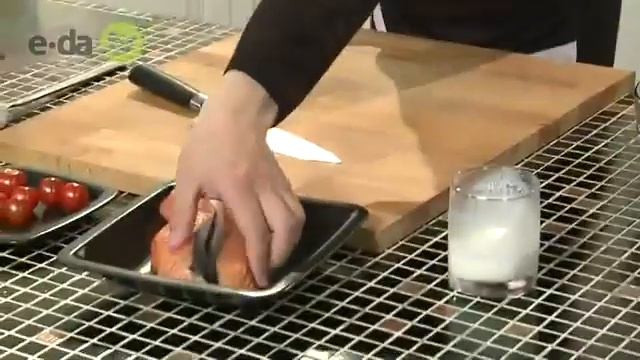 Смотри, как приготовить пенне с лососем и сыром смотреть онлайн