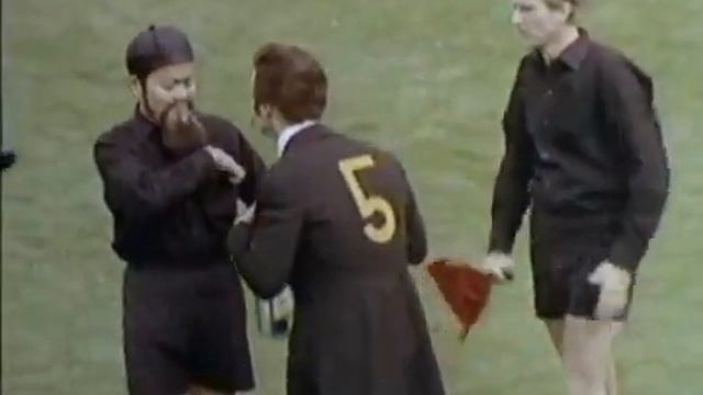 monty python philosophers football смотреть онлайн