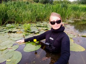 Первое золото из Воды! Копаю небитый пляж в гидрокостюме!