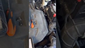 Замена воздушного фильтра на Чере тиго 4 на 25.840 пробега. Откатал на родном.