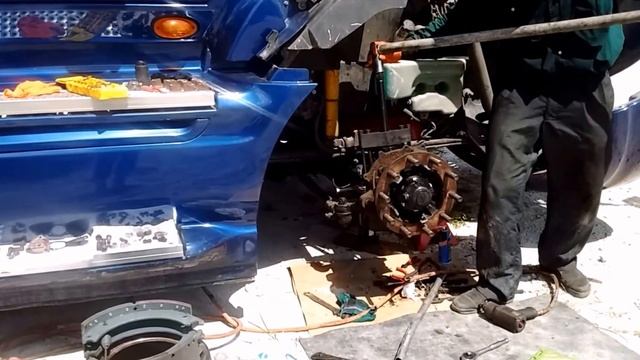 замена шкворня в США kingpin replacement, Heavy Duty King Pin Press - Tiger Tool 90150 semi truck смотреть онлайн