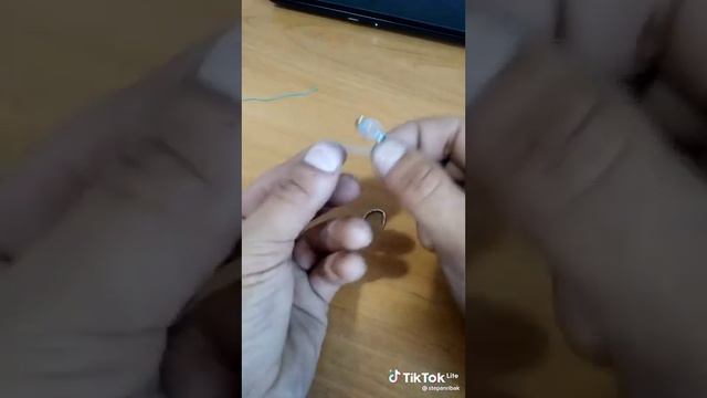 Как 👉правильно привязать крючок. смотреть онлайн