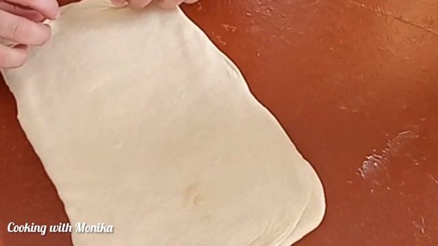 Почему я раньше не знала об этом рецепте и методе слоённого тесто!Получаются вкусные и хрустящие...