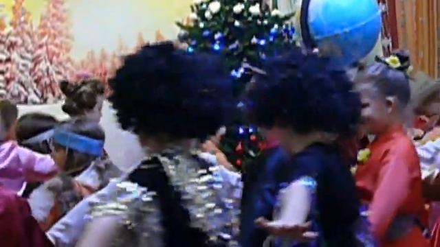 детская новогодняя песня смотреть онлайн