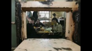 Зона изнутри  Будни рабочего петуха на зоне