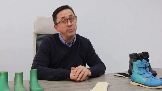 КАК НОСИТЬ ОРТОПЕДИЧЕСКИЕ СТЕЛЬКИ