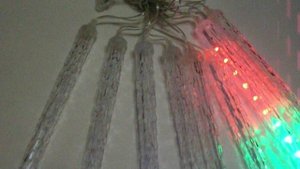 Светодиодная разноцветная гирлянда "Тающие сосульки или метеоритный дождь.