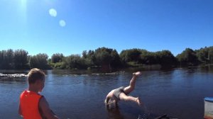 ОТКРЫЛ КУПАЛЬНЫЙ СЕЗОН