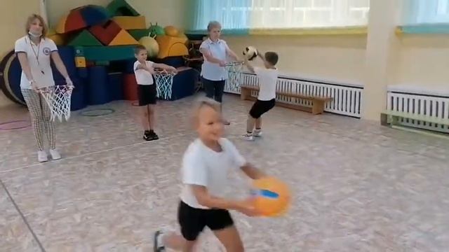 Развлечение «Веселая физкультура» смотреть онлайн