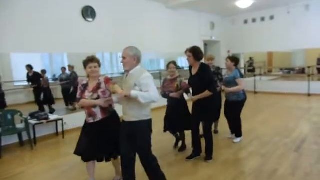 "ДЖЕННИ НА ЯРМАРКЕ" - НА ТРИ ПАРЫ смотреть онлайн