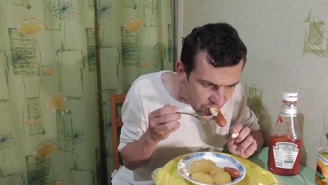 ОБЖОР ВАРЕНАЯ КАРТОШКА, СОСИСКИ ДОКТОРСКИЕ РУБЛЁВСКИЙ